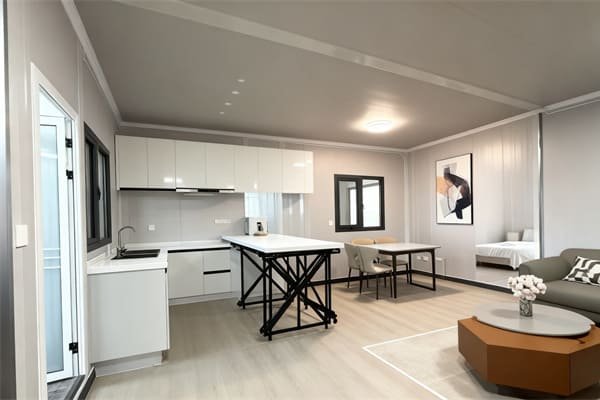 الجزء الداخلي من منزل متنقل طويل الأمد