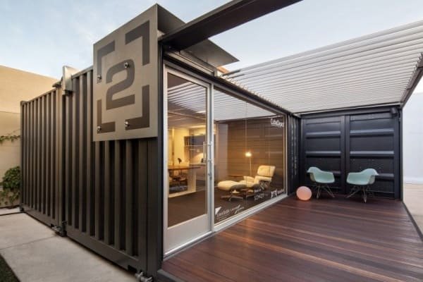 โครงสร้างแบบโมดูลาร์และแบบดั้งเดิม